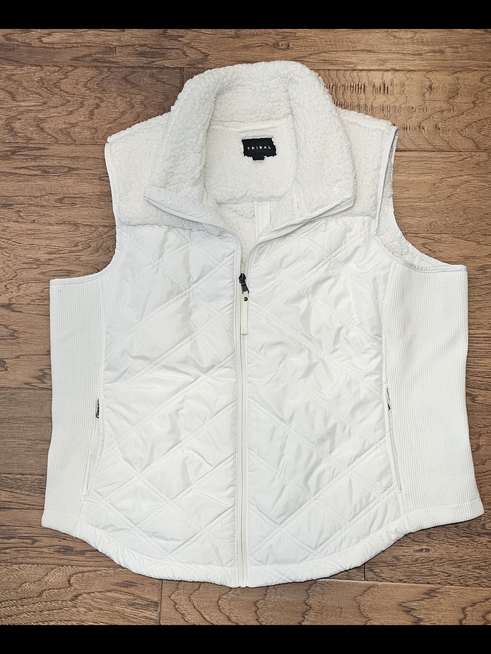 [Tribal] Ultimate Quilted Zip Up Vest with Sherpa Trim White Women XL